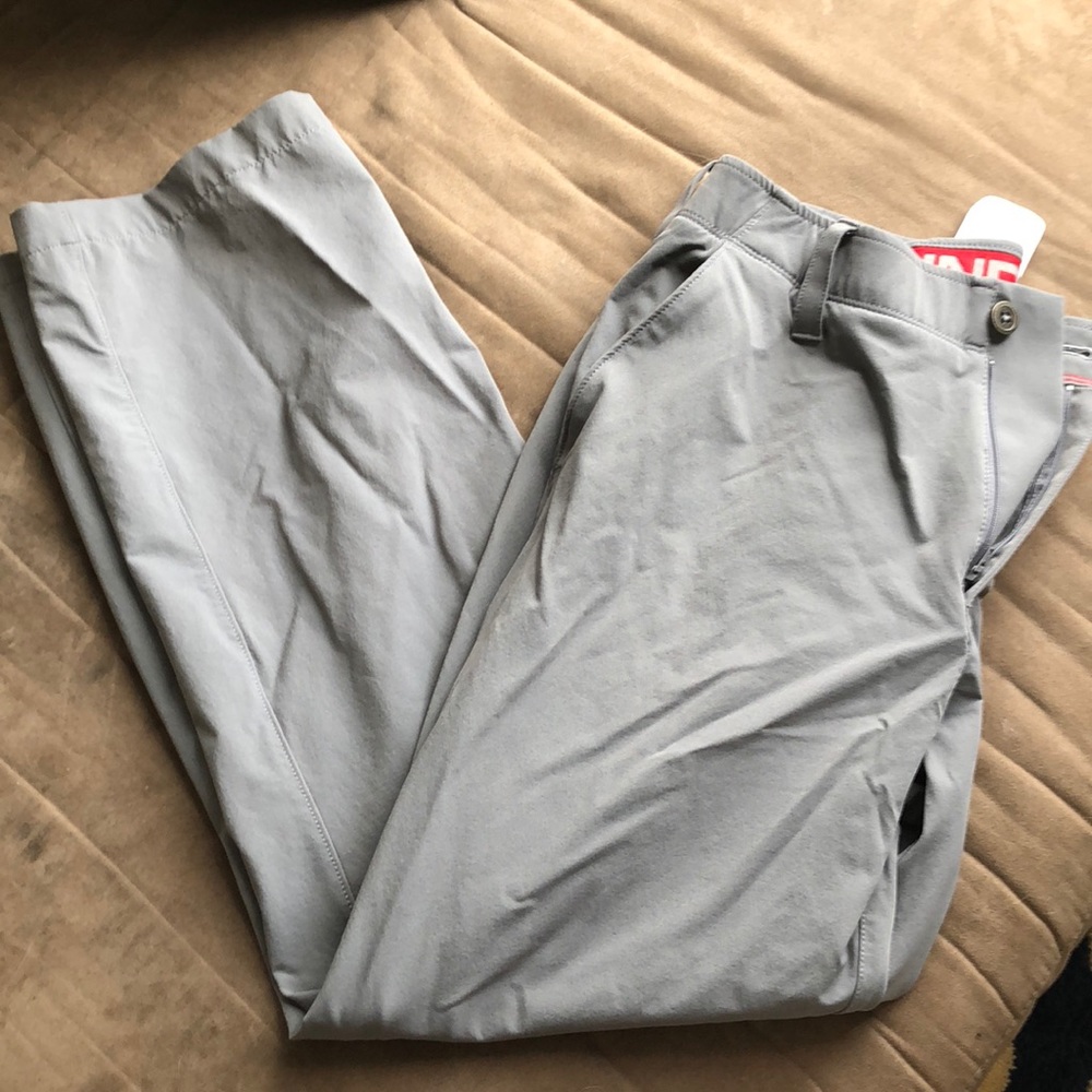 Under Armour golf pants